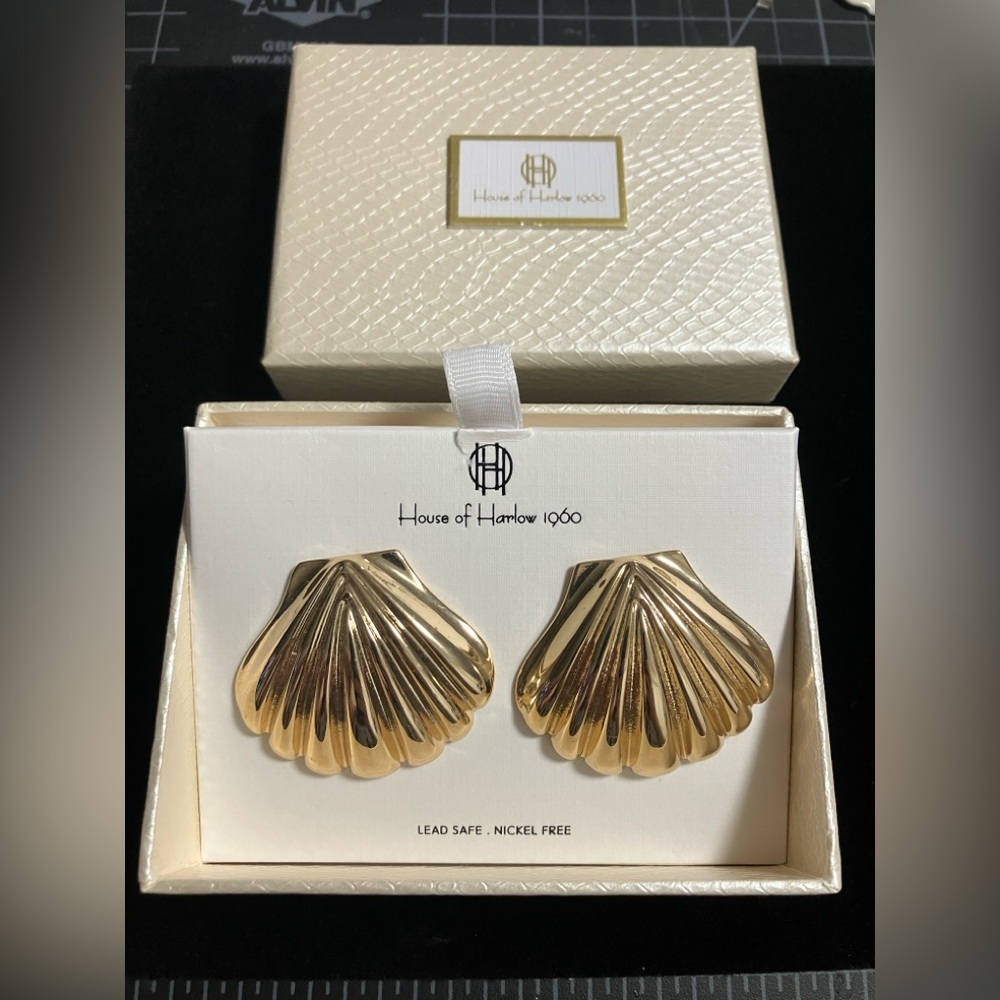 House of Harlow 1960 Gold tone Scallop shell Earrings